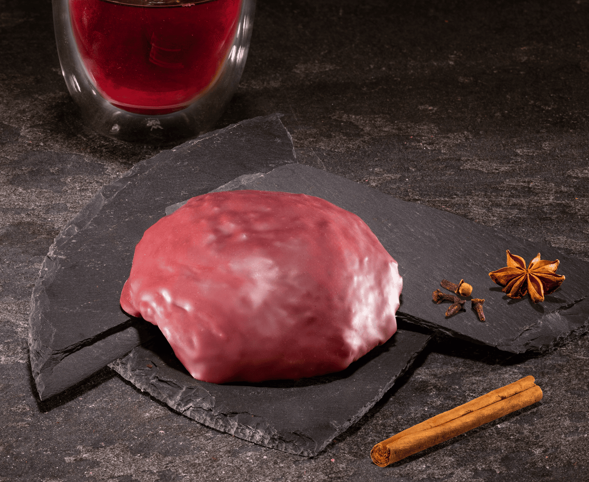 Elisen Lebkuchen Punsch, Duell, Feinkost Schmitz auf einer Schiefertafel mi Zimtstange und Nelken