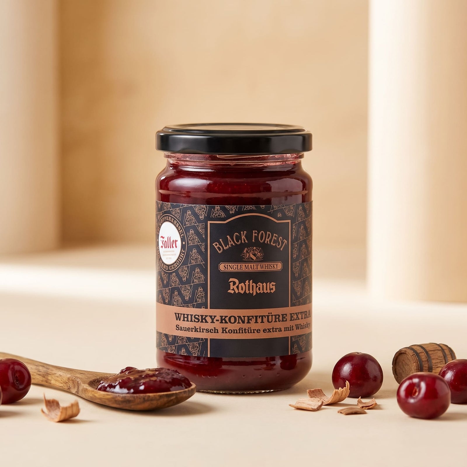 Genussmanufaktur Faller Sauerkirsch Konfitüre extra mit Rothaus Whisky 330g - Feinkost Schmitz